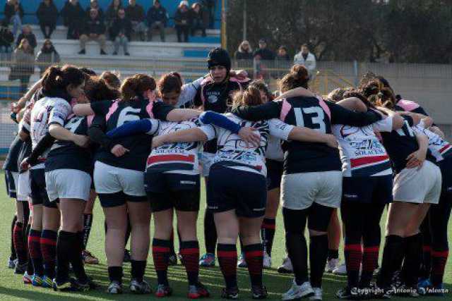 Le ''pantere'' portano Bari in meta: quando il rugby si tinge di rosa